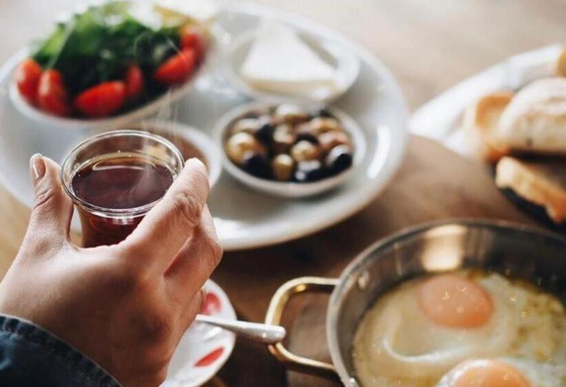 اتاق لوکس, Bono Hotel Old Town