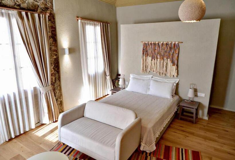 اتاق لوکس, Bono Hotel Old Town