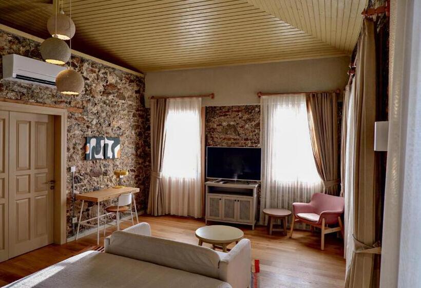 اتاق لوکس, Bono Hotel Old Town