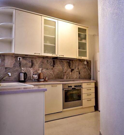 سوییت دوبلکس, Bono Hotel Old Town