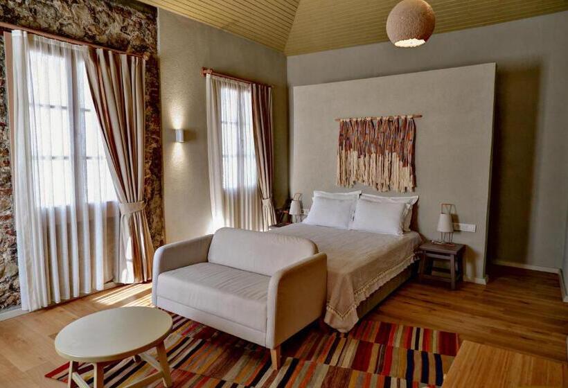 اتاق لوکس, Bono Hotel Old Town