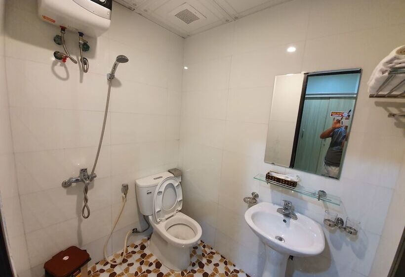 اتاق استاندارد, Cat Ba Thailand