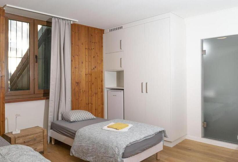 اتاق استاندارد, Hôtel Du Cheval Blanc