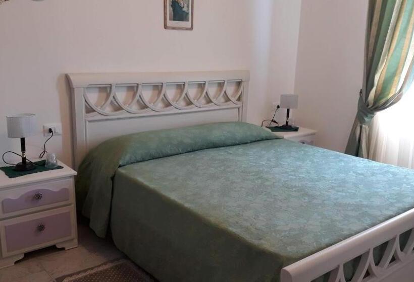 اتاق استاندارد, La Barcarola