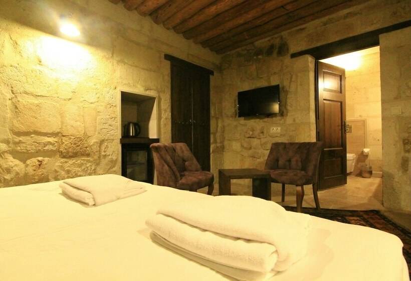 豪华房间, Tafana Cave & Stone Lodge