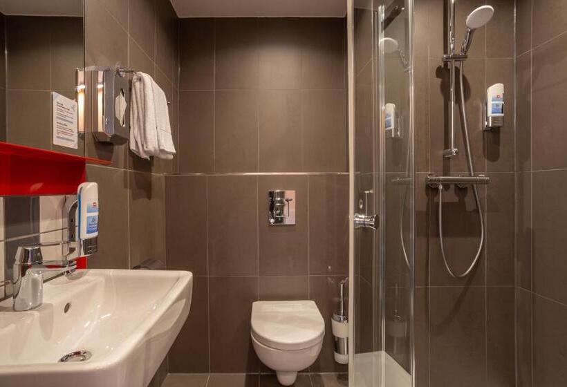 اتاق استاندارد چهار تخته, Meininger Hotel Heidelberg Hauptbahnhof