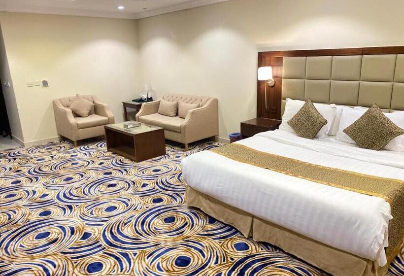 اتاق لوکس با تخت بزرگ, Al Jury Residence Hotel Suites