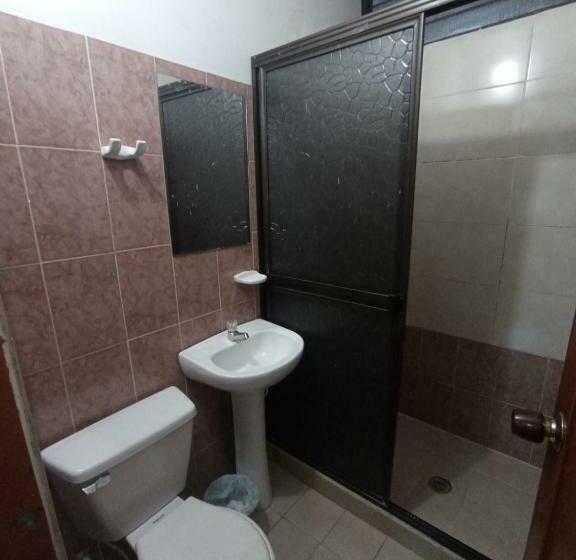 اتاق استاندارد یک نفره, La Fontana