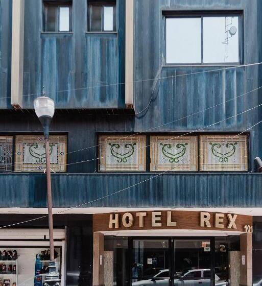 اتاق استاندارد چهار تخته, Rex