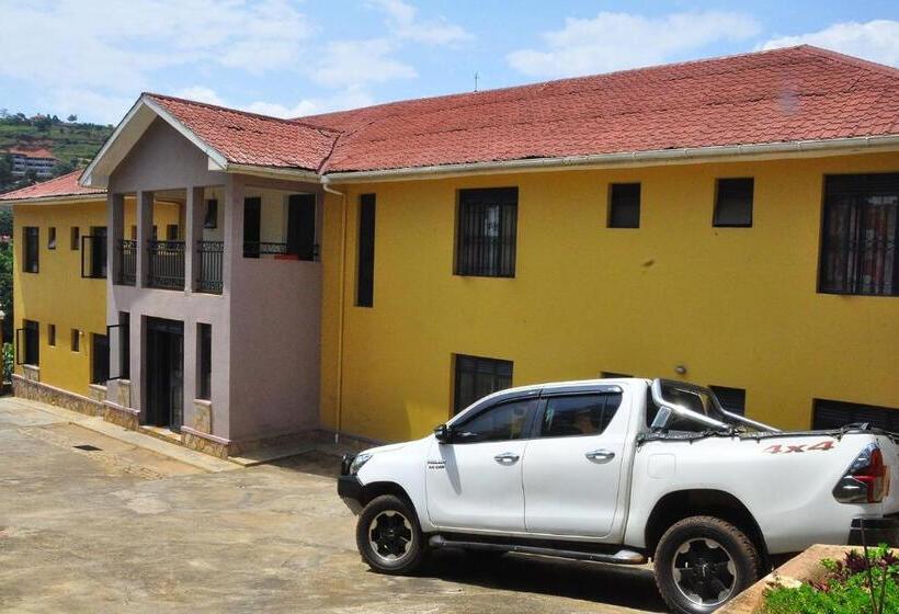 اتاق استاندارد با بالکن, Namulanda Motel