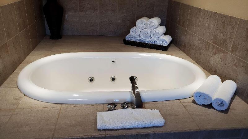 سوئیت با تخت بزرگ, Best Western Plus Coeur D'alene Inn