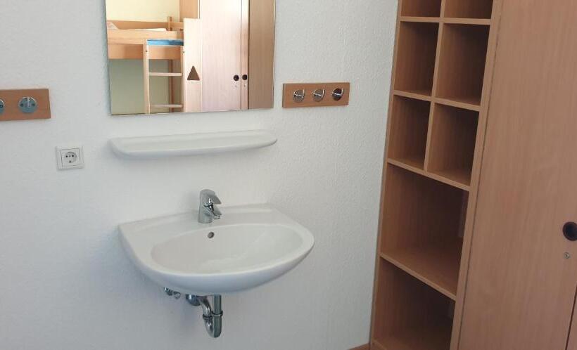 اتاق خانوادگی با سرویس بهداشتی مشترک, Jugendherberge Westerland