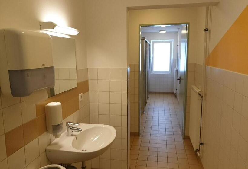 اتاق خانوادگی با سرویس بهداشتی مشترک, Jugendherberge Westerland