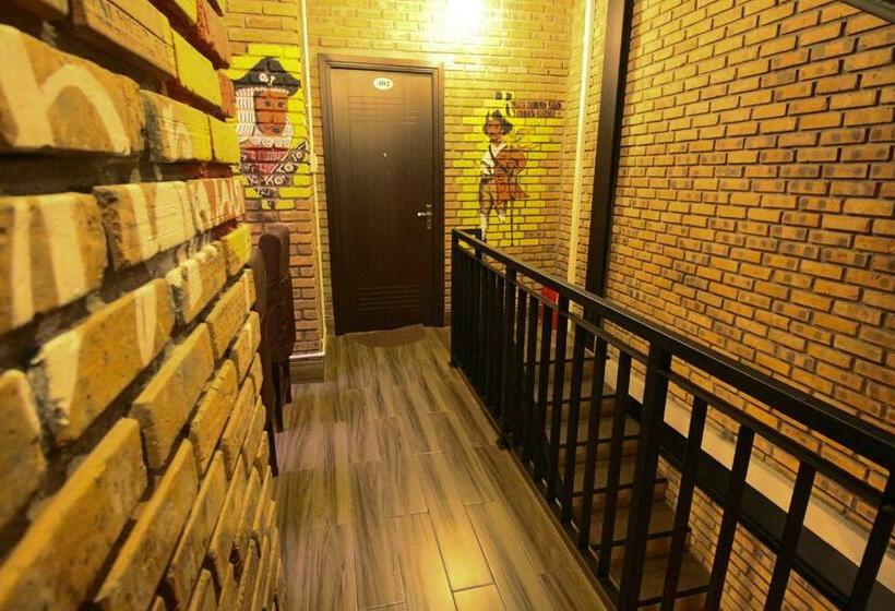 استودیوی استاندارد, Reddoorz Plus @ An Thuong 3
