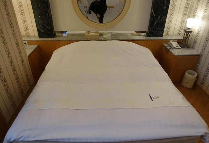Quarto Economy, ホテル リッド 男塾ホテルグループ