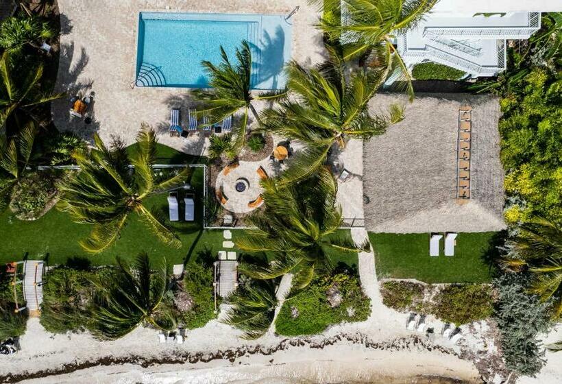 3 Bedroom Suite, Grassy Flats Resort & Beach Club