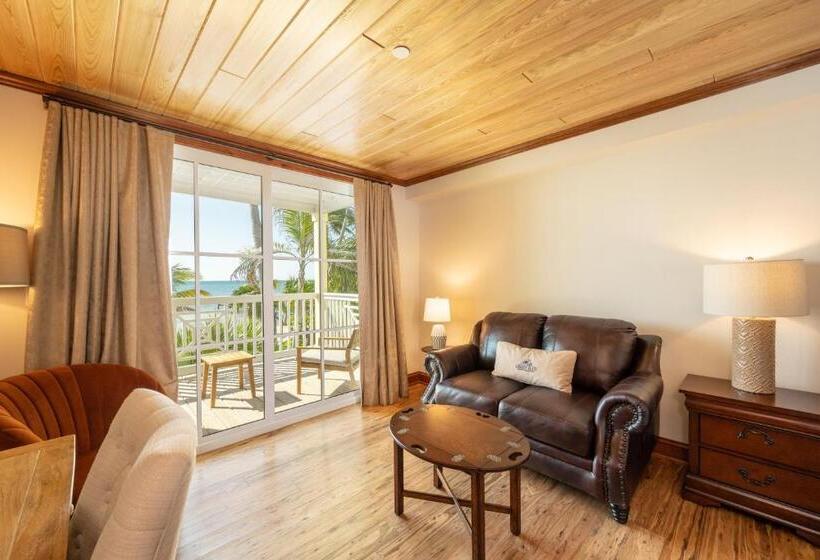 استودیوی استاندارد با چشم‌انداز دریا, Grassy Flats Resort & Beach Club