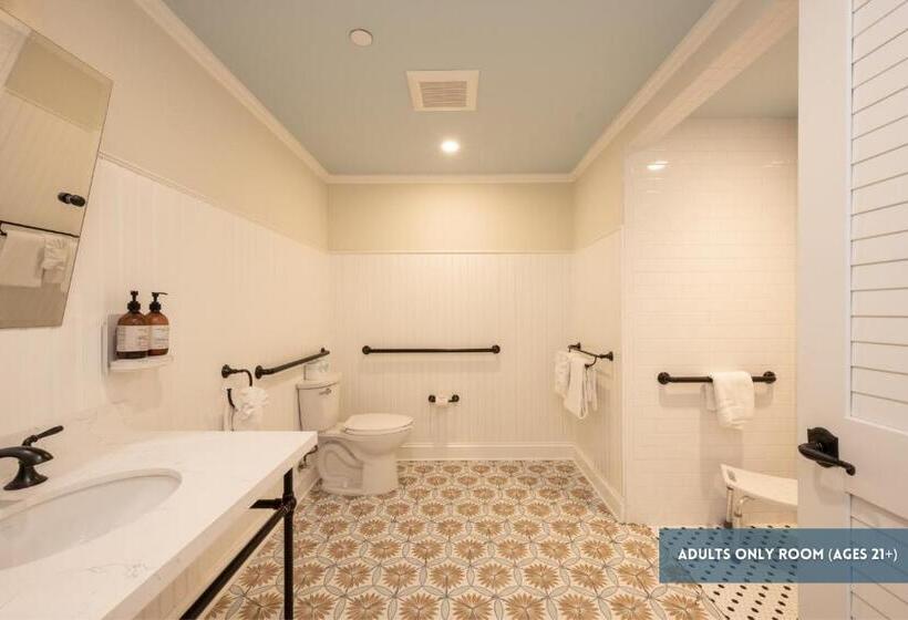 استودیو استاندارد با تخت کینگ, Grassy Flats Resort & Beach Club