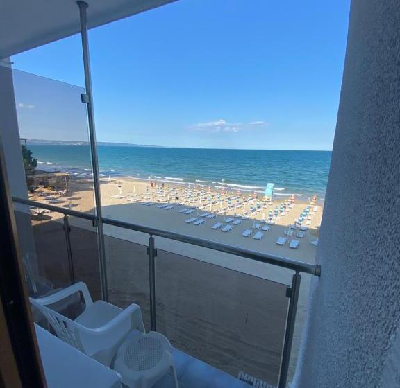 اتاق استاندارد با چشم‌انداز دریا, Palma Beach