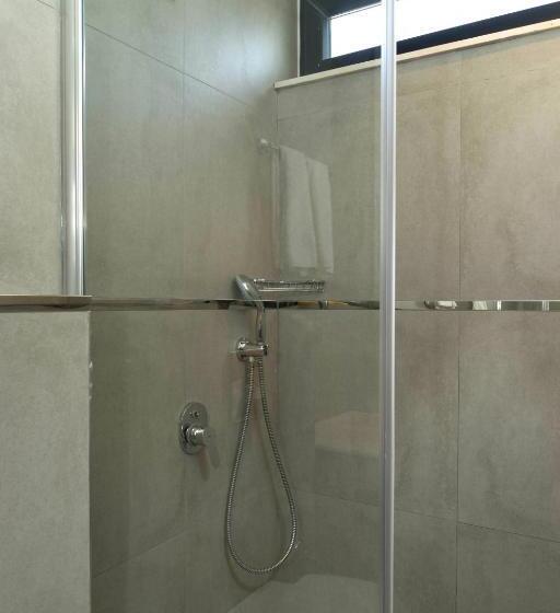 آپارتمان 2 خوابه, Mene Suites