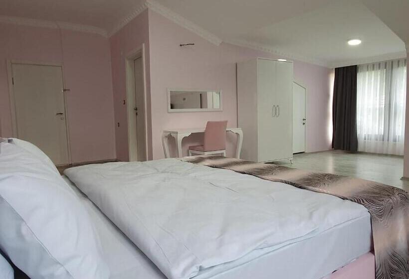اتاق لوکس چهار تخته, Kadifeli Konak Hotel & Bungalow