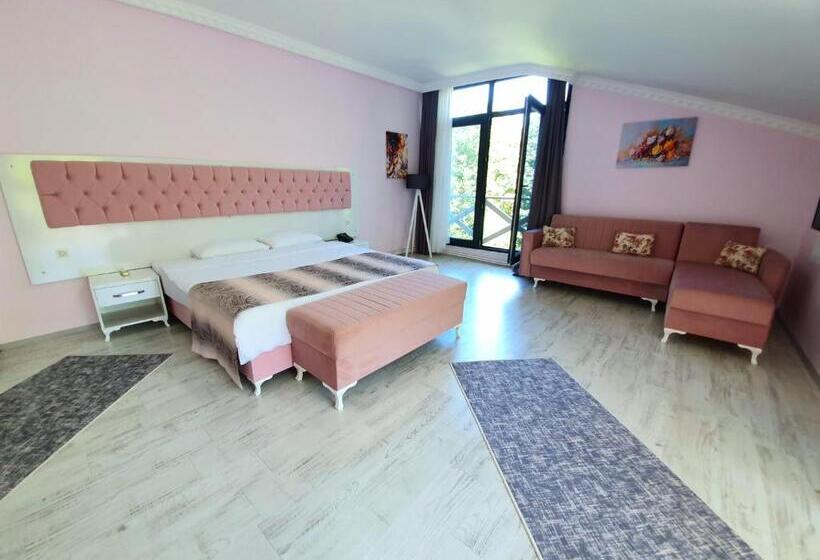 اتاق لوکس چهار تخته, Kadifeli Konak Hotel & Bungalow