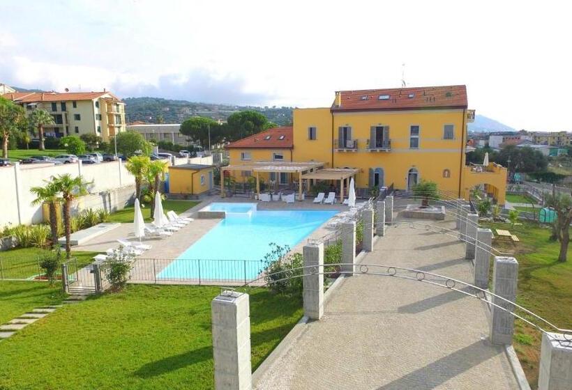 آپارتمان 1 خوابه همکف, Villa Canepa