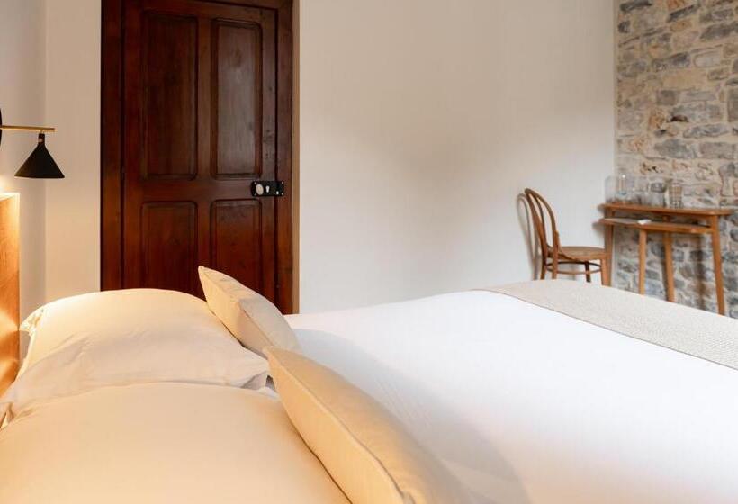 اتاق لوکس خانوادگی, Couvent De La Salette & Spa