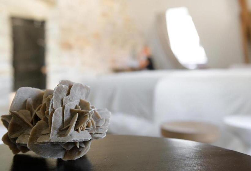 سوییت لوکس, Couvent De La Salette & Spa