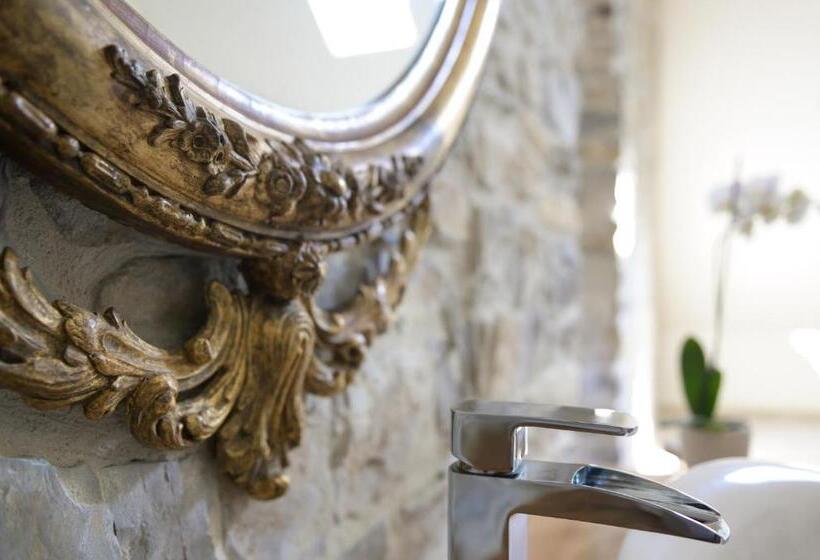 سوییت لوکس, Couvent De La Salette & Spa