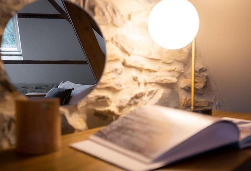 سوییت لوکس, Couvent De La Salette & Spa