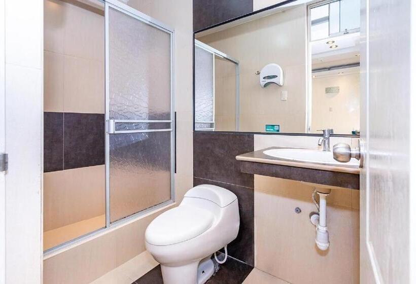 Economy Triple Room, Kalu