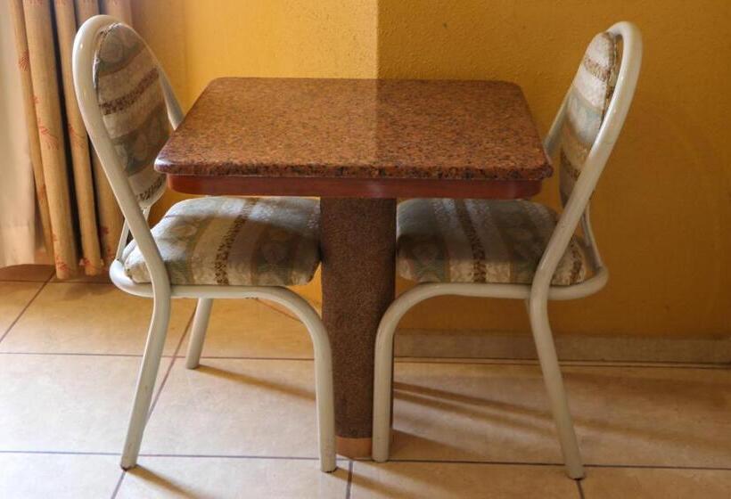 اتاق استاندارد با تخت بزرگ, Motel Caribe