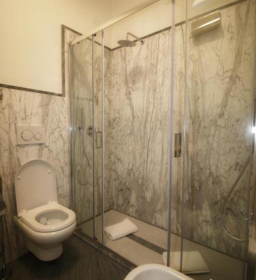 اتاق لوکس با بالکن, B & B La Marmifera