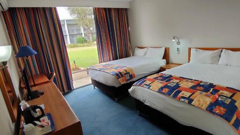 Номер Стандарт, African Sky Newcastle Inn