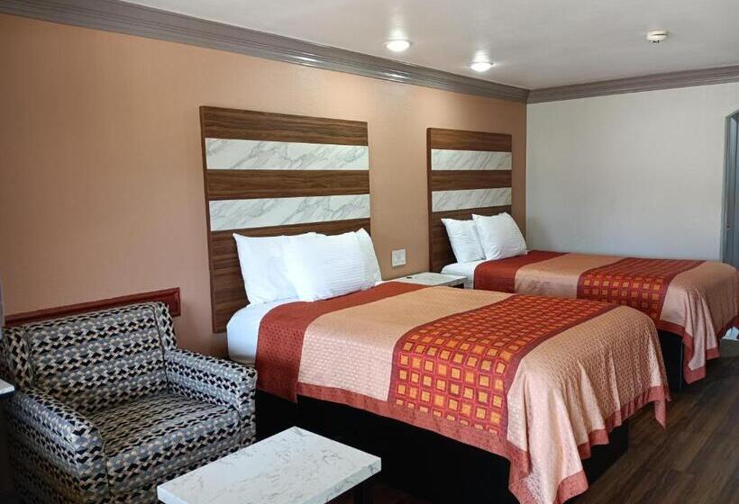 带2个双人床的标准工作室, Americas Best Value Inn & Suites Alvin/houston