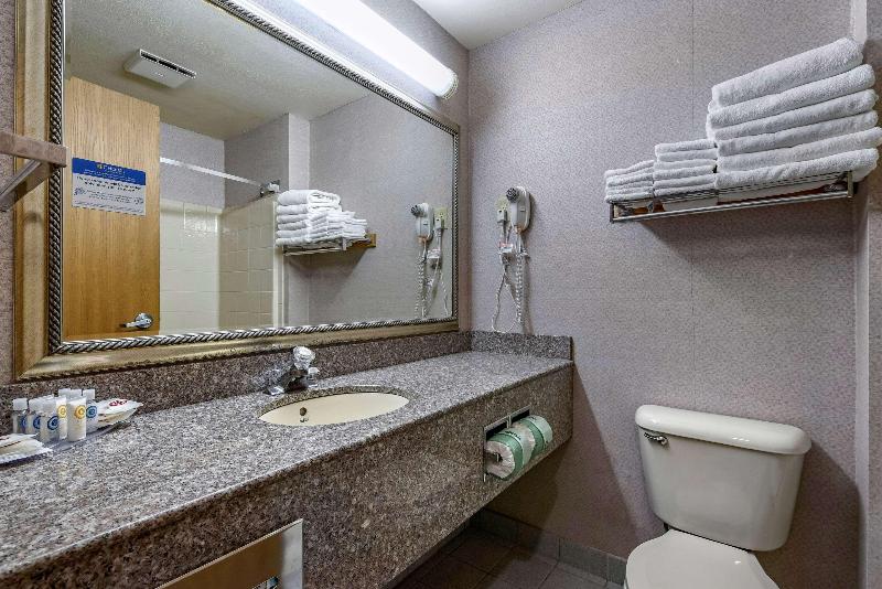 سوییت, Comfort Suites Portland Airport