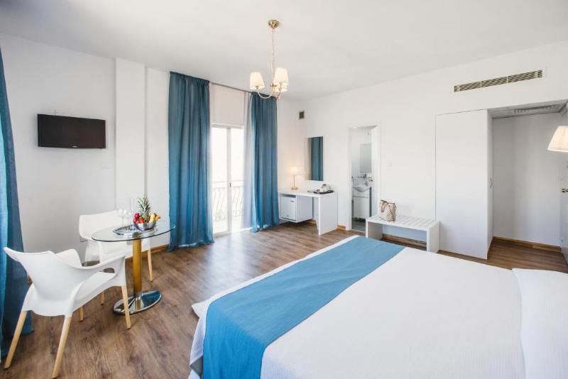 اتاق استاندارد, Holiday Inn Express & Suites Camarillo, An Ihg