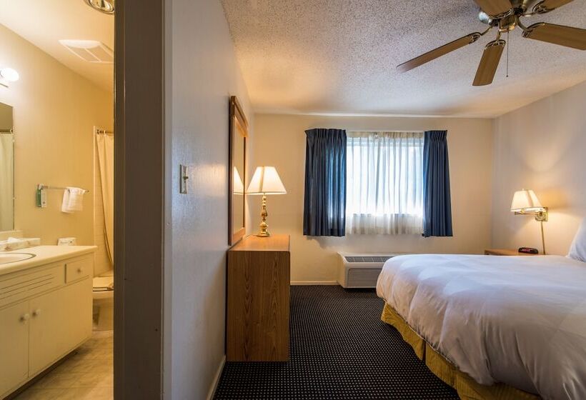 سوییت اجرایی, Coral Reef Inn & Condo Suites