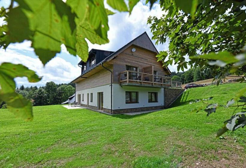اتاق دوبلکس, Apartmány Chata Večernice