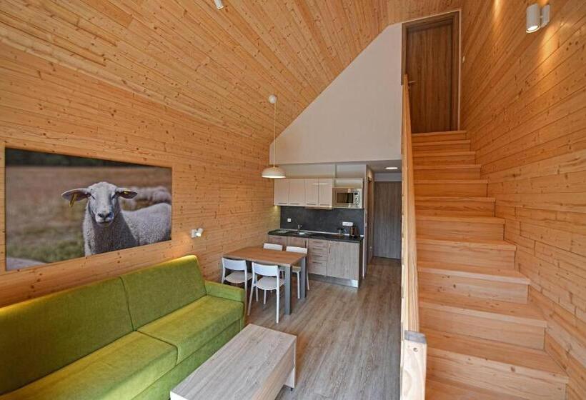 اتاق دوبلکس, Apartmány Chata Večernice