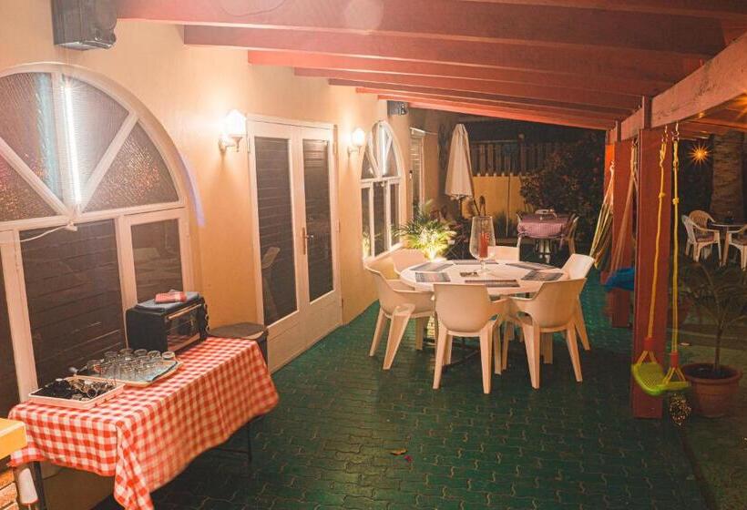 اتاق استاندارد با تخت بزرگ, Courtesy Apartments Aruba