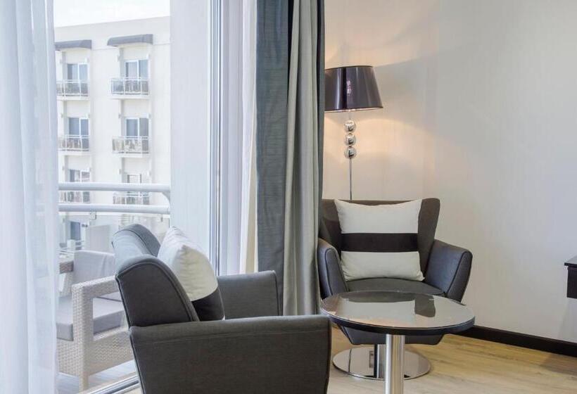 اتاق سوپریور با تخت بزرگ, Amaryllis Hotel Blantyre