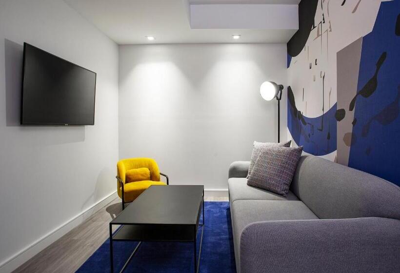 سوئیت با تخت بزرگ, Indigo Miami Brickell By Ihg