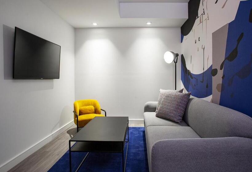 سوئیت با تخت بزرگ, Indigo Miami Brickell By Ihg