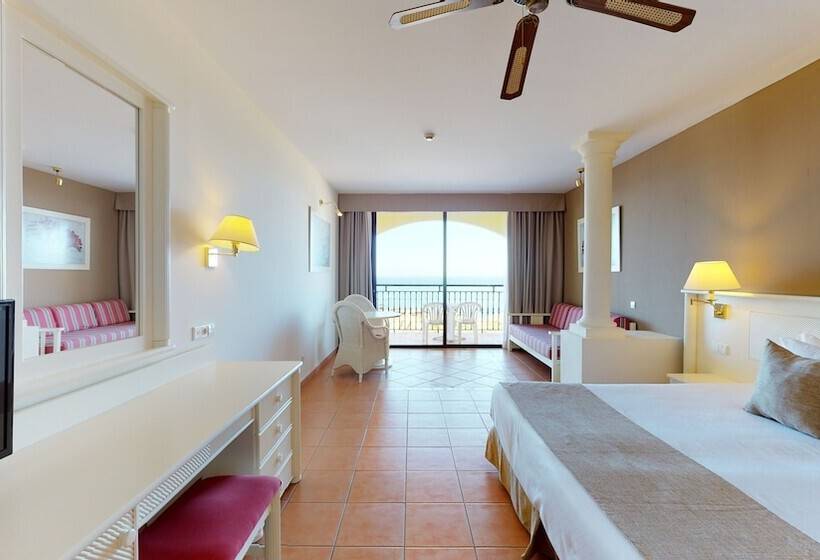 سوییت جونیور با چشم‌انداز جانبی دریا, Bahia Principe Luxury Tenerife