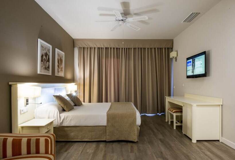 سوییت جونیور با چشم‌انداز جانبی دریا, Bahia Principe Luxury Tenerife