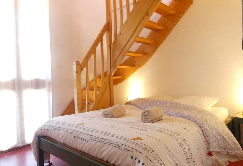 标准间, Gîte De Llo