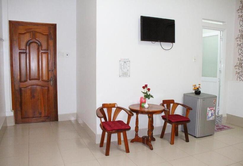 اتاق سوپریور با تخت بزرگ, Ngoc May Guesthouse