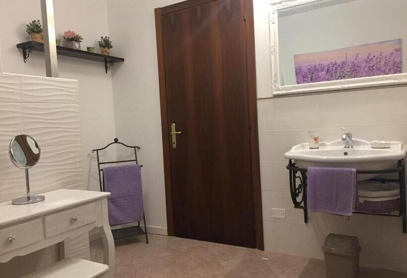 اتاق استاندارد, A Casa Di Laura